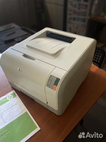 Принтер цветной hp CP1215