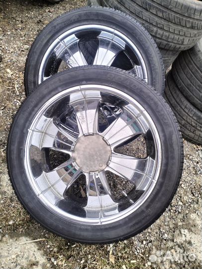 National Classic Radial 305/40 R22