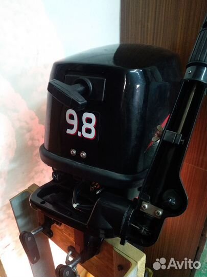 Моторная лодка с мотором