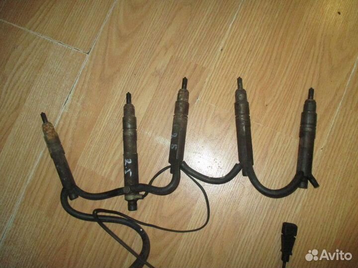 Форсунка Audi A6 2.5 1998