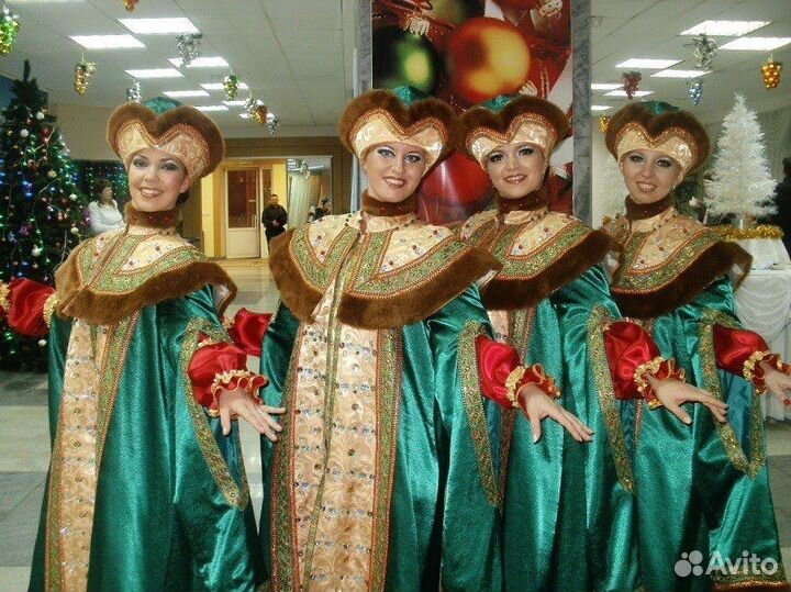 Распродажа сценических костюмов