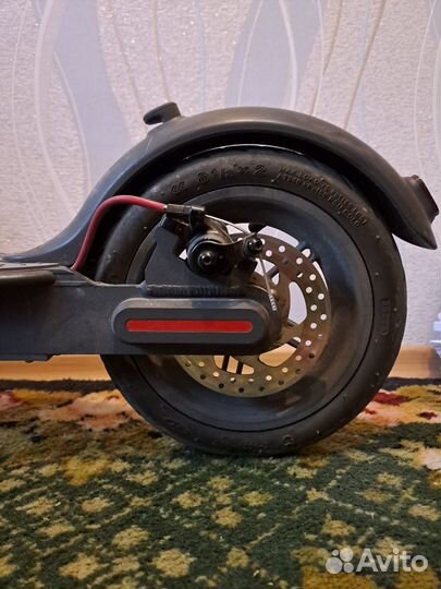 Продаю электросамокат Xiaomi