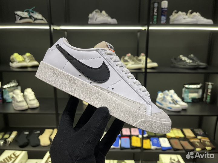 Кроссовки Nike Blazer Low '77 Vintage White-Black