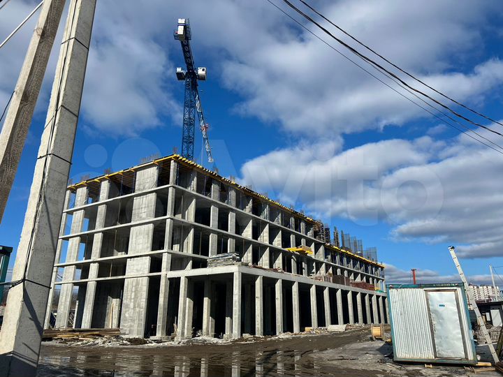 2-к. квартира, 69 м², 7/17 эт.