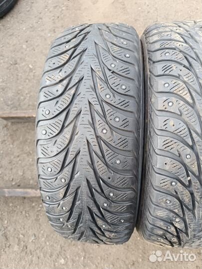 Yokohama Ice Guard Stud IG35 215/60 R16