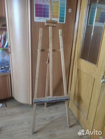 Мольберт напольный Лира