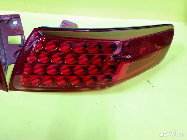 Фонарь Infiniti FX35 FX45 S50 26554CG000