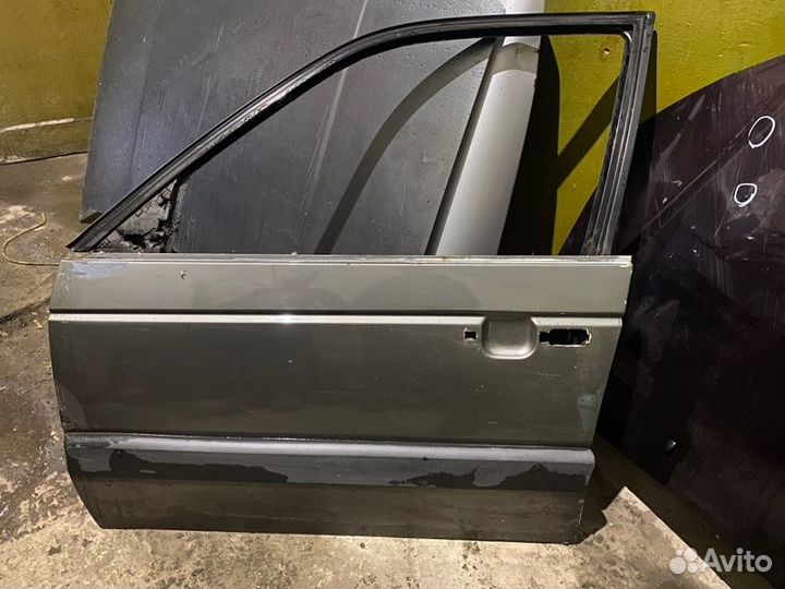 Дверь боковая передняя левая Volkswagen Passat B3