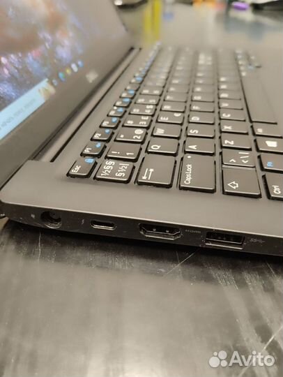 Dell Latitude 7390. i5-8350U/512/16 IPS