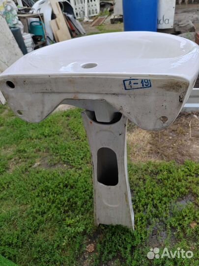 Раковина в ванную бу