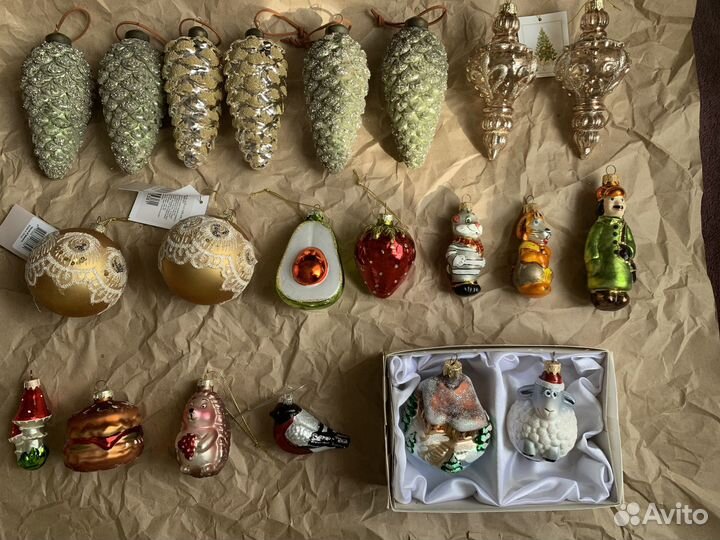 Стеклянные елочные игрушки