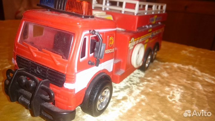 Модель мерседес