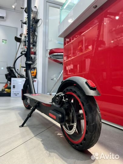 Самокат, Hiper Triumph M8