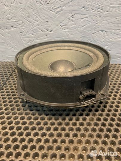 Динамик передний правый Bentley Continental Flying
