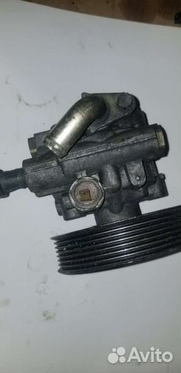 Насос гидроусилителя mitsubishi pajero MR418566