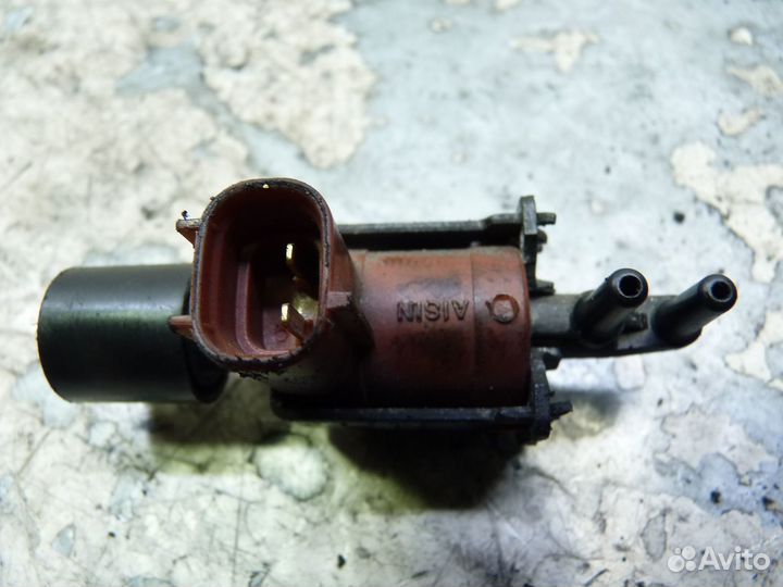 Вакуумный клапан 2588062010 Лексус RX 2003г 3л