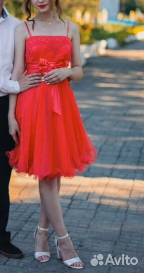 Выпускное платье для девушки