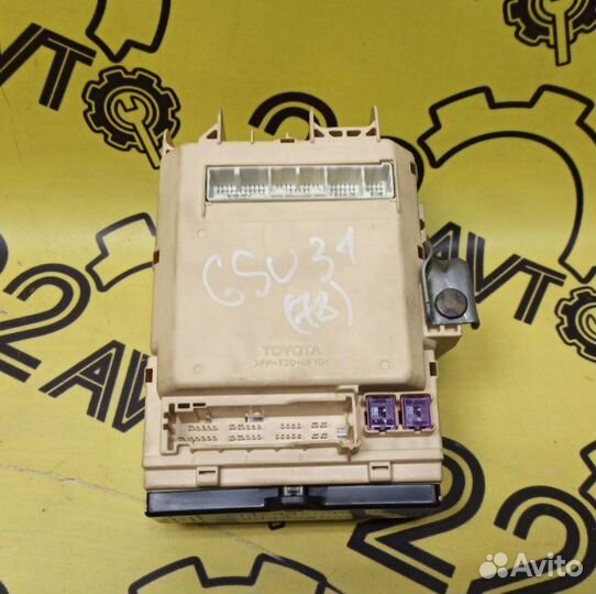 Блок предохранителей салона Toyota Harrier GSU31