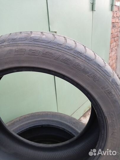 Continental CrossContact UHP 235/50 R18 97H