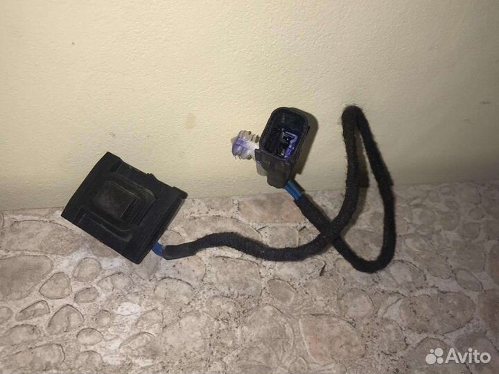 Кнопка открывания багажника Ford Ecosport