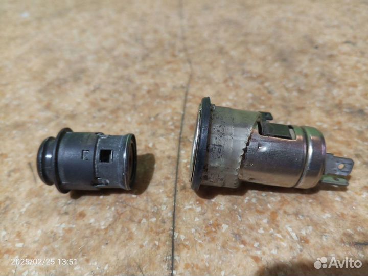 Прикуриватель Nissan Cefiro A32 1994 VQ20