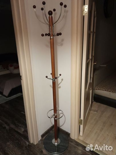 Вешалка напольная