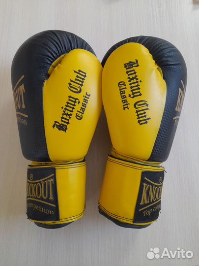 Боксерские перчатки 12 oz