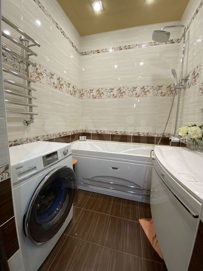 2-к. квартира, 72 м², 2/4 эт.