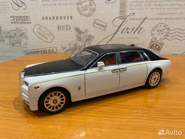 Rolls-Royce Ghost масштаб 1:18