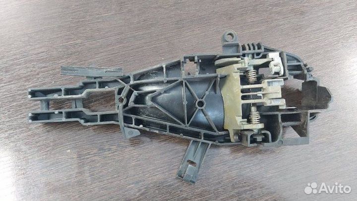 Кронштейн ручки двери передний правый Bmw X6M E71