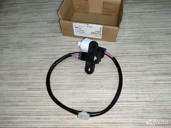 Датчик положения коленвала Mitsubishi Galant