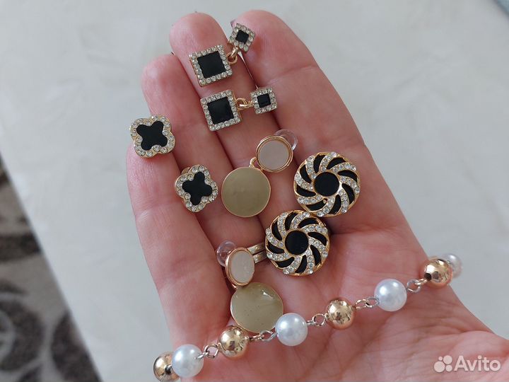 Серьги гвоздики