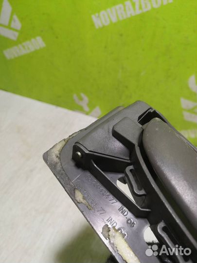 Ручка двери внутренняя левая Пежо 206