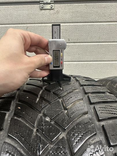 Goodyear UltraGrip Performance 255/45 R20 105V