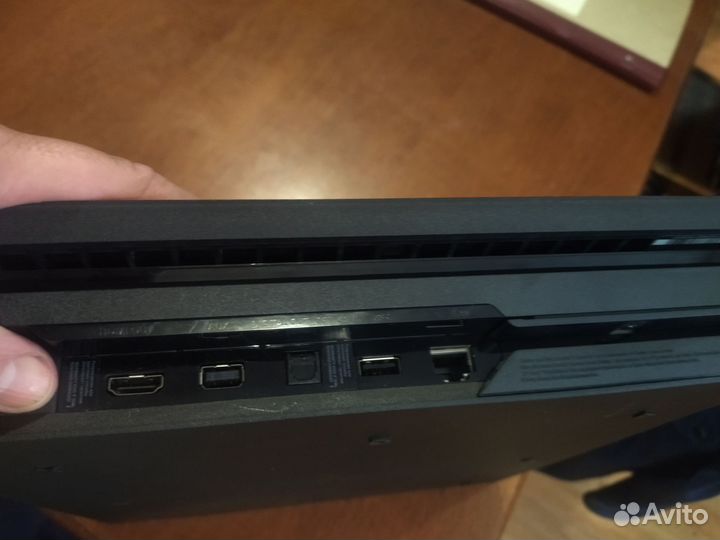 Sony ps4 pro,7208В,по-9.03