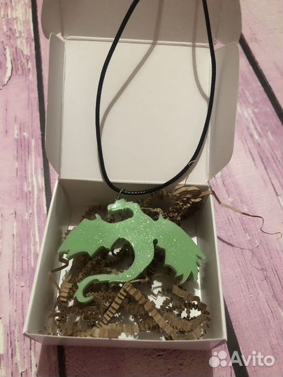 Кулон Дракон из эпоксидной смолы