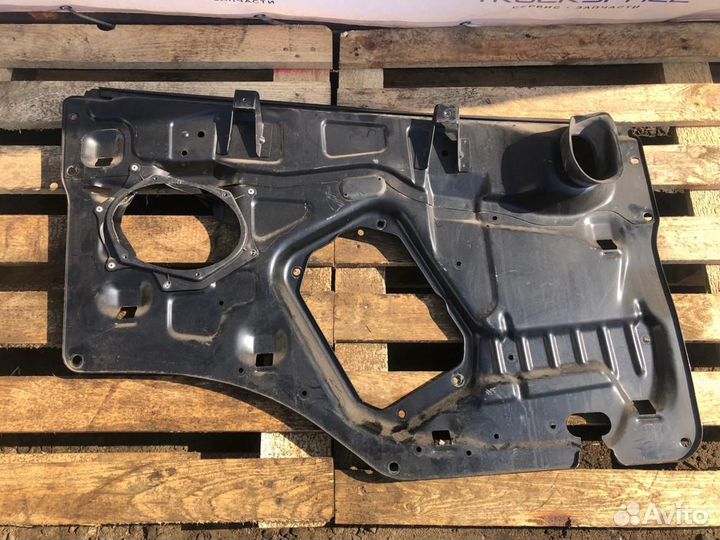 1724879 Панель двери левой Scania 5-series