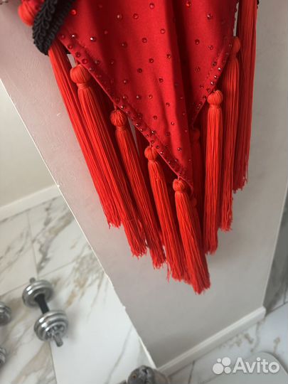 Платье для бальных танцев