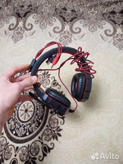 Игровые наушники