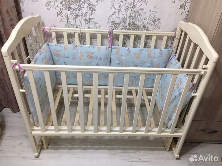 Детская кроватка