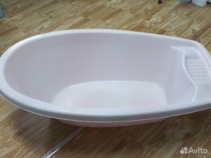 Ванночка для купания новорожденного