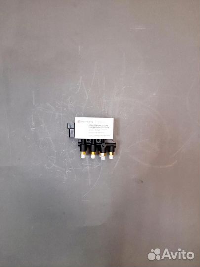 Блок клапанов Volkswagen Touareg lll CR новый