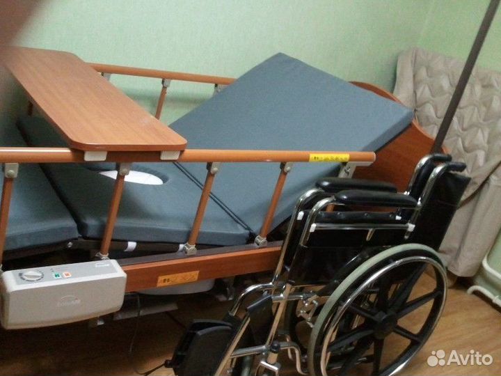 Медицинская кровать для лежачих больных дома матра