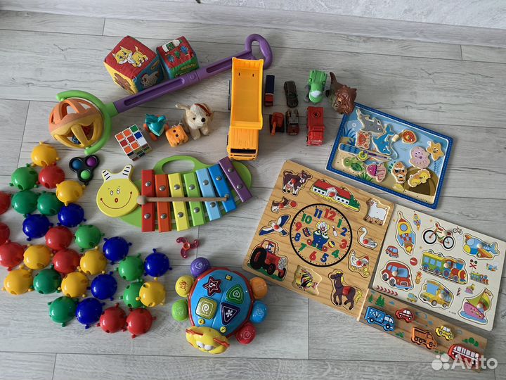 Развивающие игрушки пакетом
