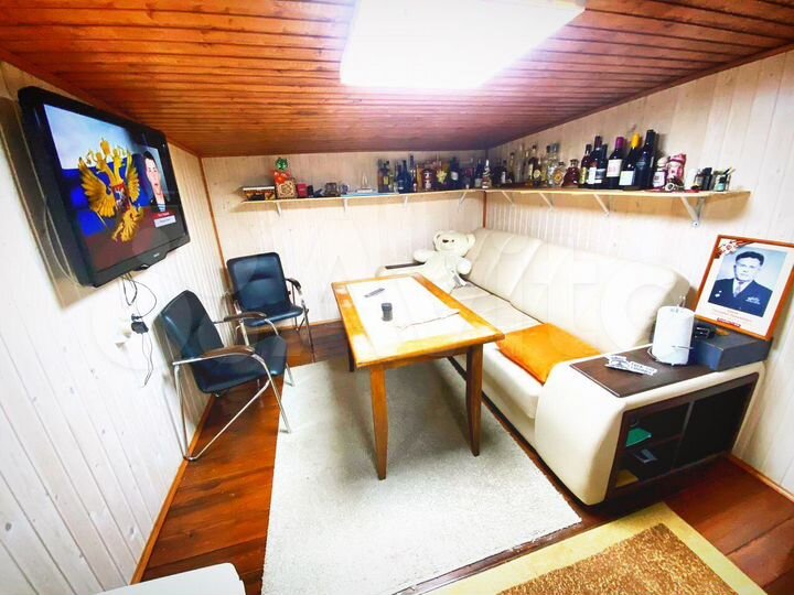 Гараж, > 30 м²