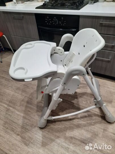 Стульчик для кормления babyton