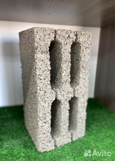 Четырехпустотный блок