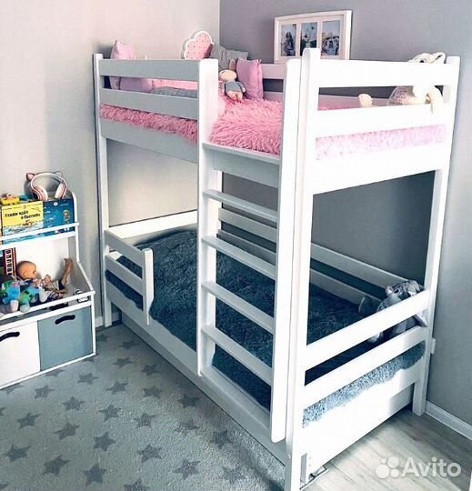 Детская двухъярусная кровать