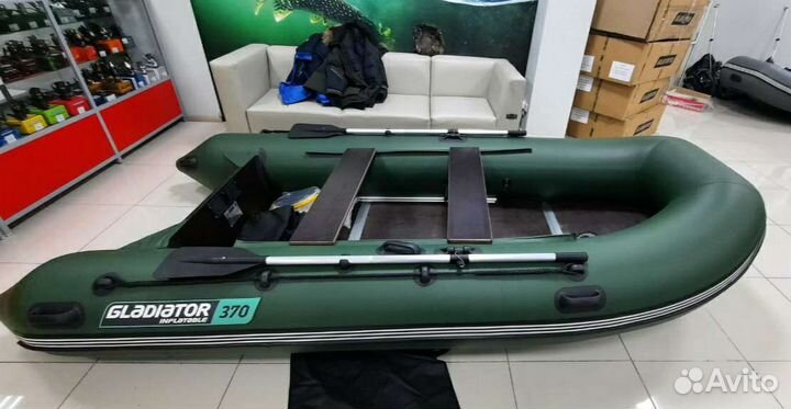 Лодка пвх Gladiator B 370