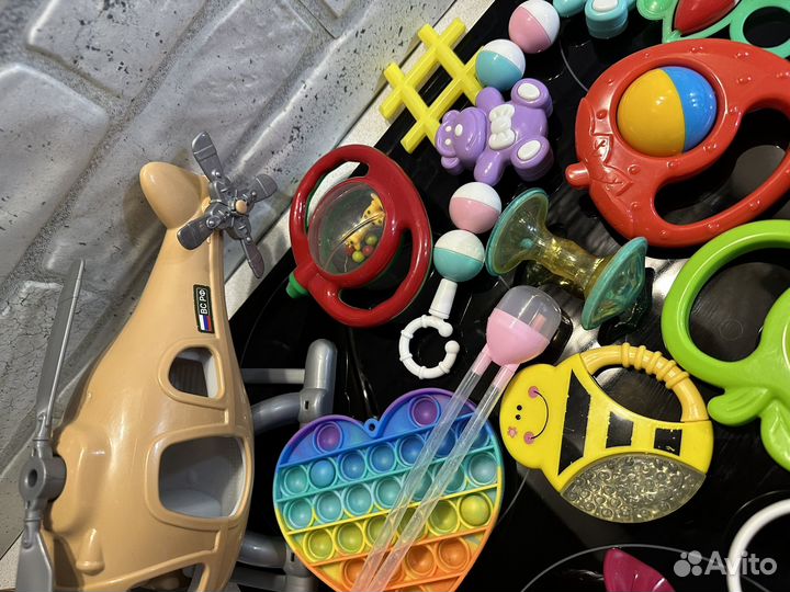 Большой пакет игрушек погремушек